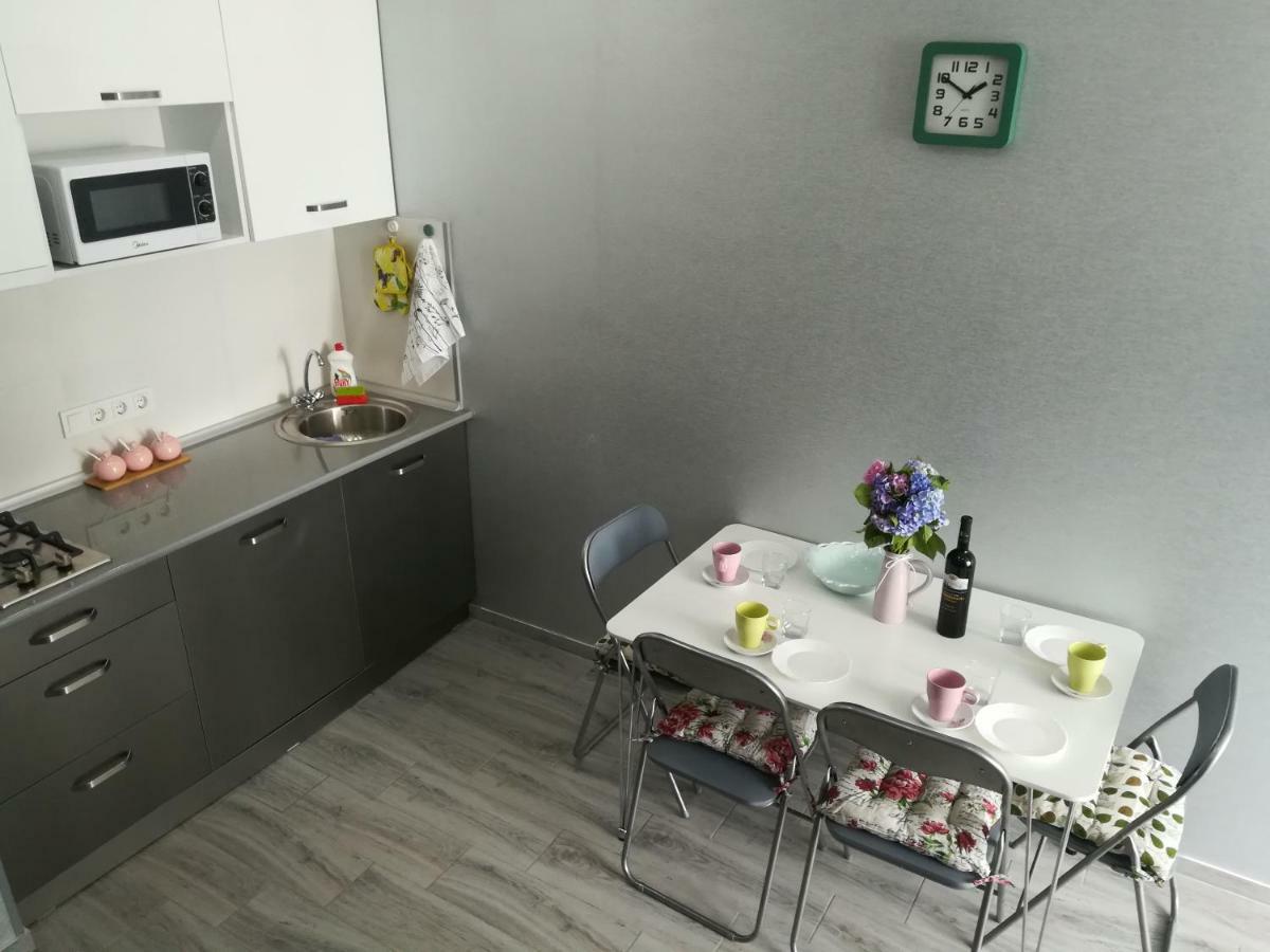 Apartament In Real Pealce In Batumi Exterior photo